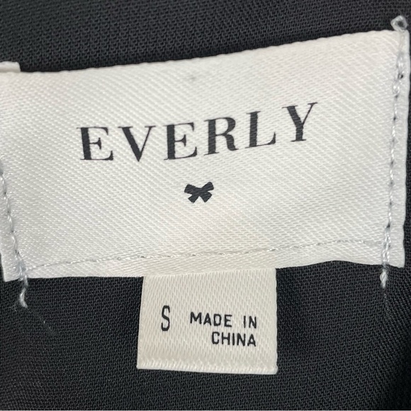 Everly Black Flutter Sleeve Dress - Picture 10 of 11